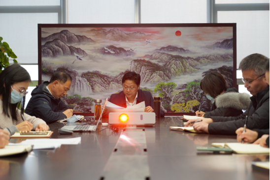 2.6市產(chǎn)業(yè)集團開展集中學(xué)習(xí)五屆市紀(jì)委三次全會精神活動236.png